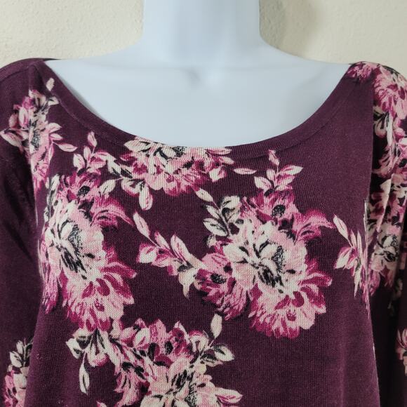Chico's Burgundy Floral Print Round Neck Top 3 XL Lightweight Stretchy Soft - Picture 5 of 6